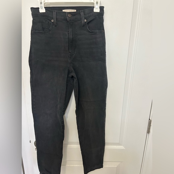 Levi's Denim - Levi’s Black high waisted Mom jeans size 27